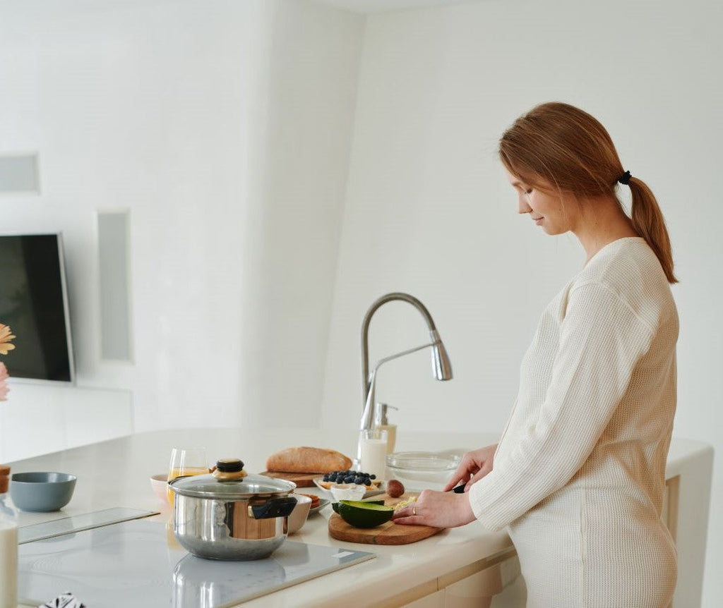 How to Lose Weight After Pregnancy: A Guide to Healthy Postpartum Weight Loss